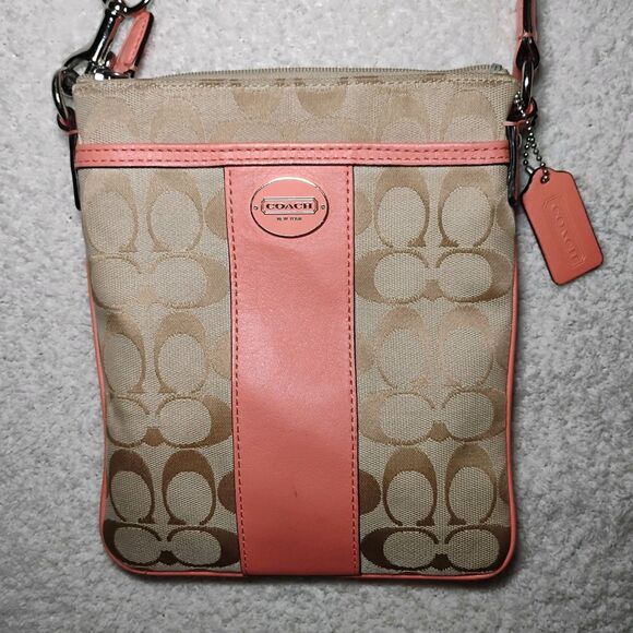 COACH Heritage Signature Stripe Swingpack F4886 Orange/Coral Logo Fall Mini - Picture 3 of 15